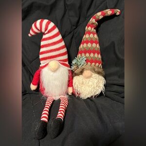 Festive Gnome Duo with Striped and Patterned Hats